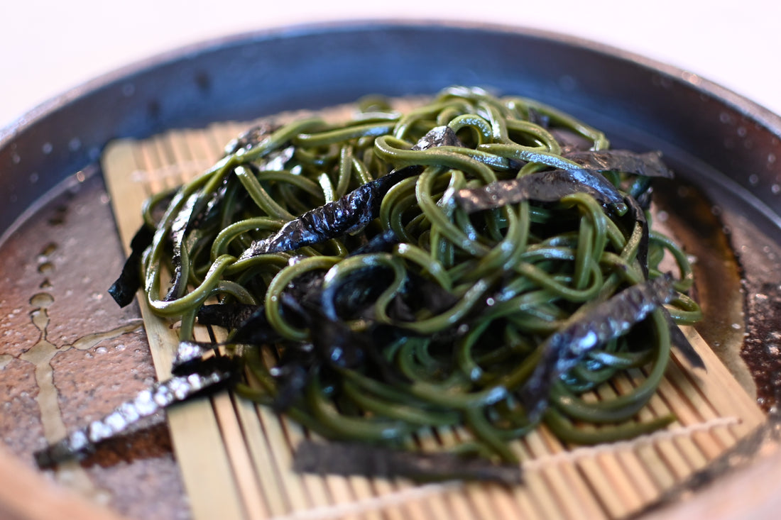 Spicy Seaweed Peanut Chlorella Udon Noodles